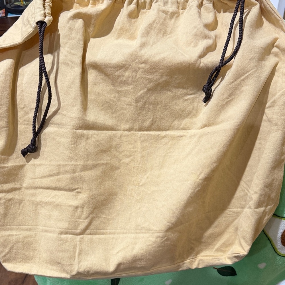 Louis Vuitton Beige Storage Bag - Picture 2 of 3